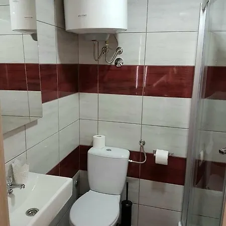 Nautica Комижа