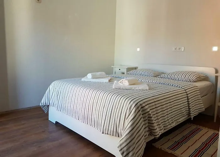 Nautica 3* Komiža