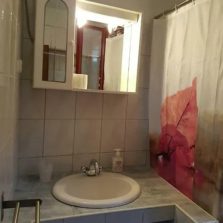 Pensión Nautica 3*